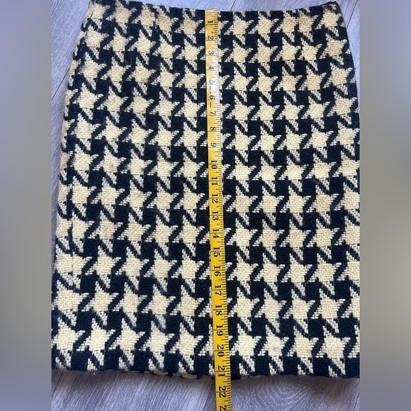 Inc international concepts y2k wool houndstooth pencil skirt in yellow. Size 8 - Picture 10 of 10